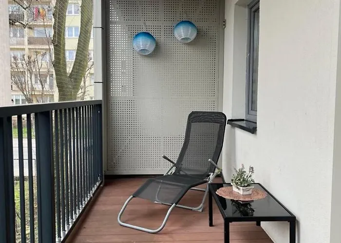 Chiara Z Balkonem * Oleśnica